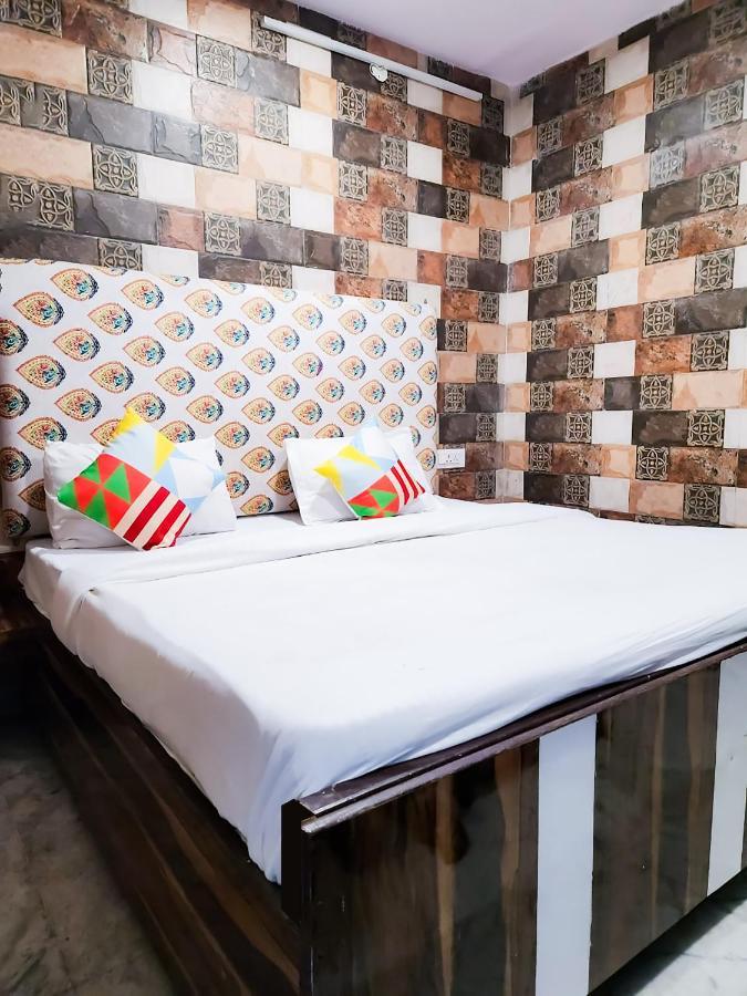 ניו דלהי Roomshala 122 Hotel Park View - Near Adarsh Nagar מראה חיצוני תמונה